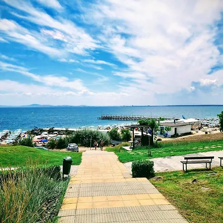 Apartment бутикови емона *