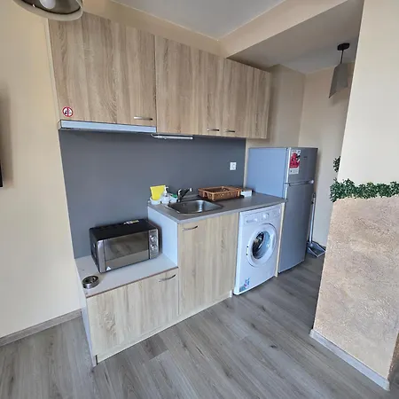 Apartment бутикови емона