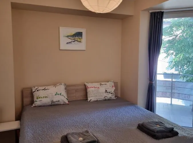 бутикови емона Apartment *