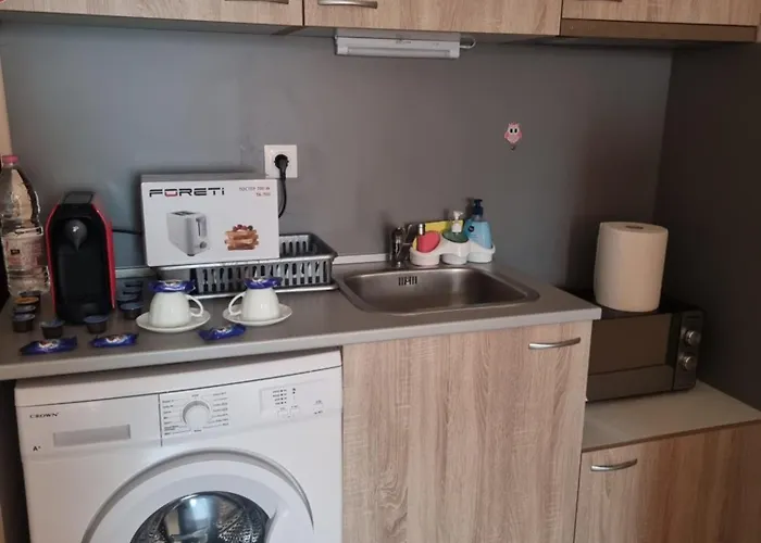 Apartment бутикови емона *