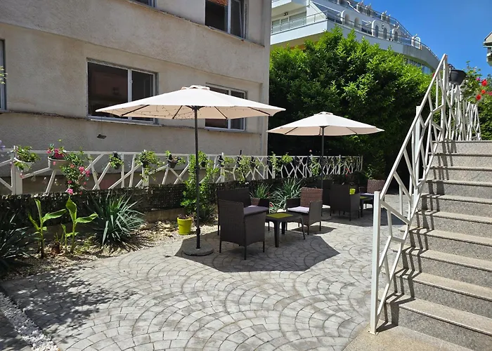 бутикови емона Apartment Rawda