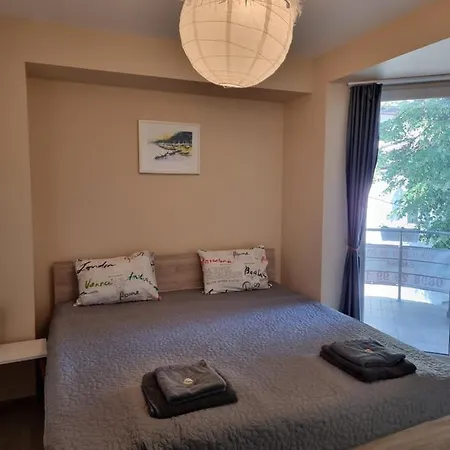 бутикови емона Apartment *