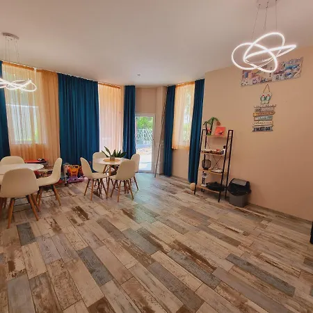 бутикови емона Apartment Ravda