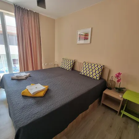 бутикови емона Apartment Ravda