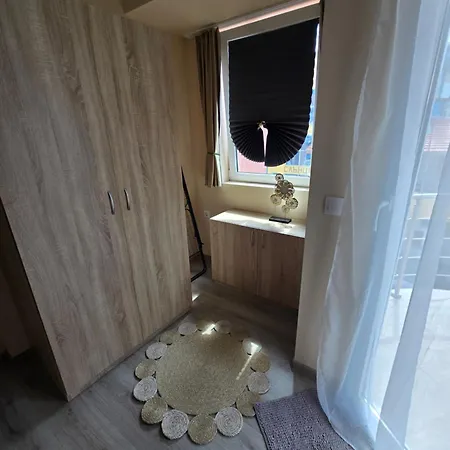 Apartment бутикови емона *