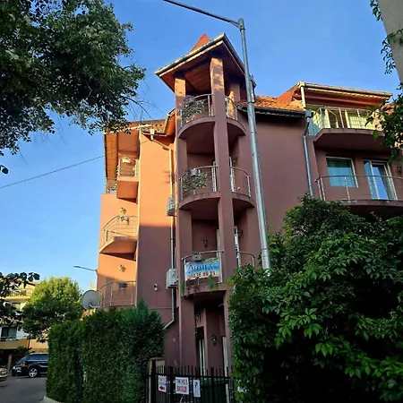 бутикови емона Appartement Ravda