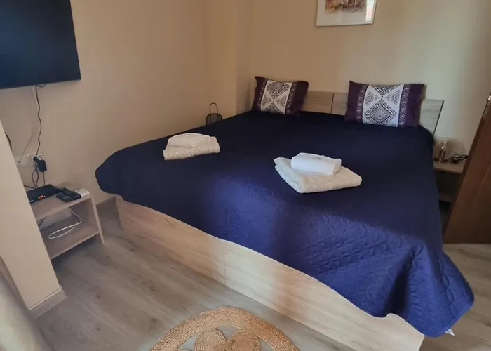 бутикови емона