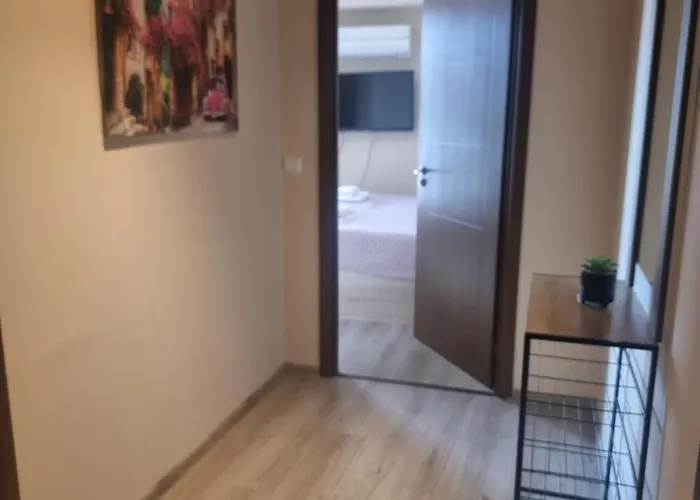 бутикови емона